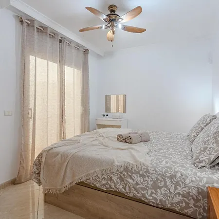New Elegance By The Sea, Playa San Juan, Tenerife アパート *